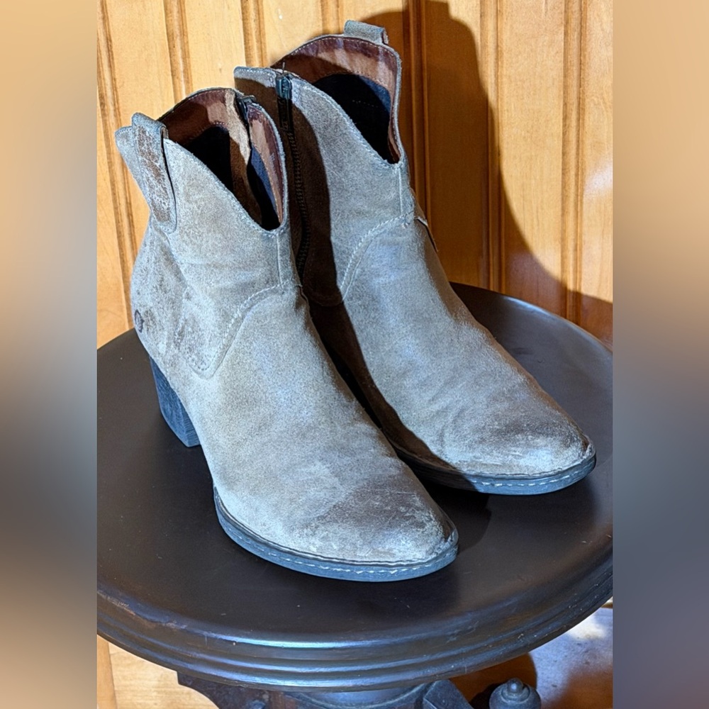 Born Western Style Ankle Boots Leather Size 9 - Picture 5 of 10